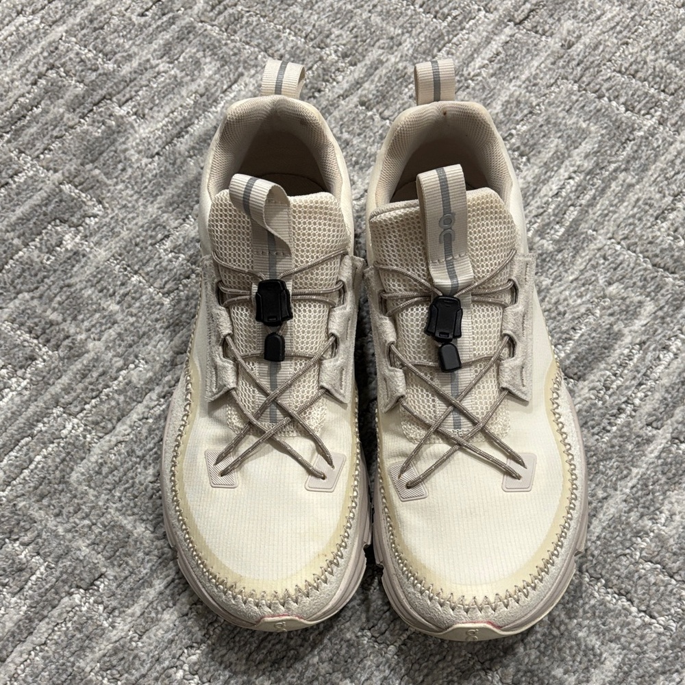 Women’s Neutral Beige Athletic Sneakers size 8